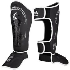 8 WEAPONS Shin Guards - Sak Yant Big Tiger black S, Size: S, Colour: Schwarz