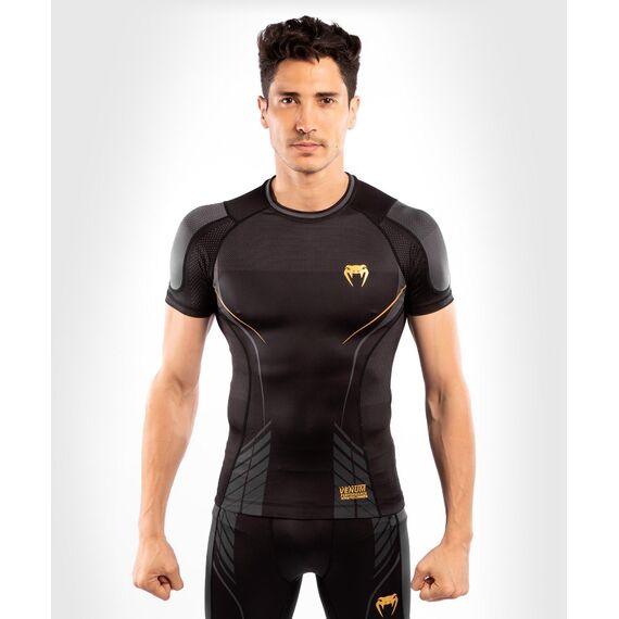 Venum Athletics Rashguard Short Sleeves – Black/Gold, Size: L, Colour: Schwarz