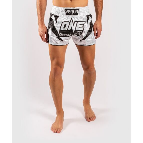 Venum x ONE FC Muay Thai Shorts - White/Black, Colore: Bianco , Size: L