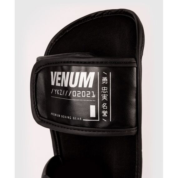 Venum YKZ21 Shin Guards - For Kids - Black/White - L, Colour: Schwarz, Size: L, 6 image