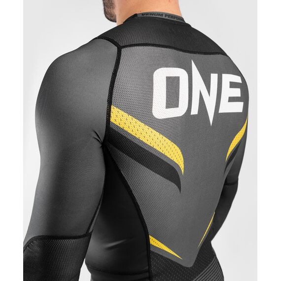 Venum ONE FC Impact Rashguard ong sleeves - Grey/Yellow, Colour: Grey, Size: M, 6 image