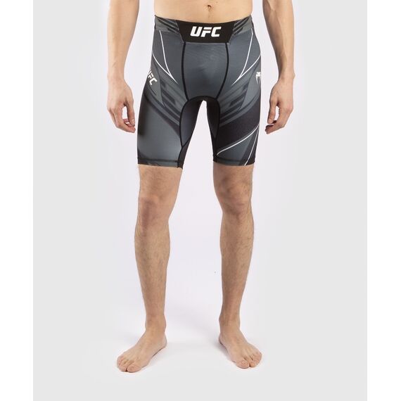UFC Pro Line Men's Vale Tudo Shorts, Colour: Schwarz, Size: M