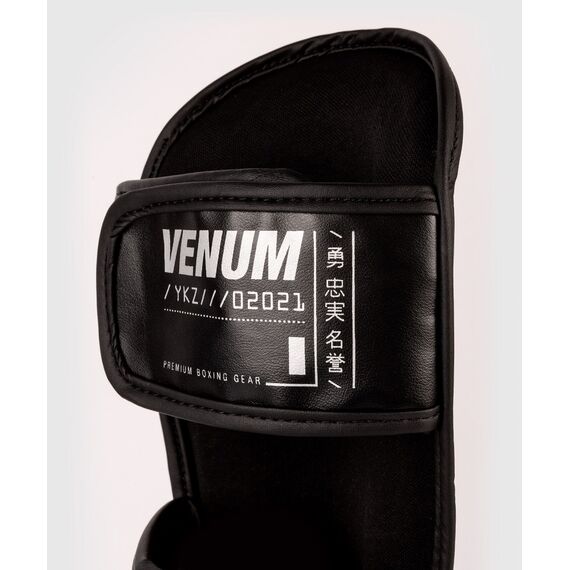 Venum YKZ21 Shin Guards - For Kids - Black/White - S, Colour: Schwarz, Size: S, 2 image