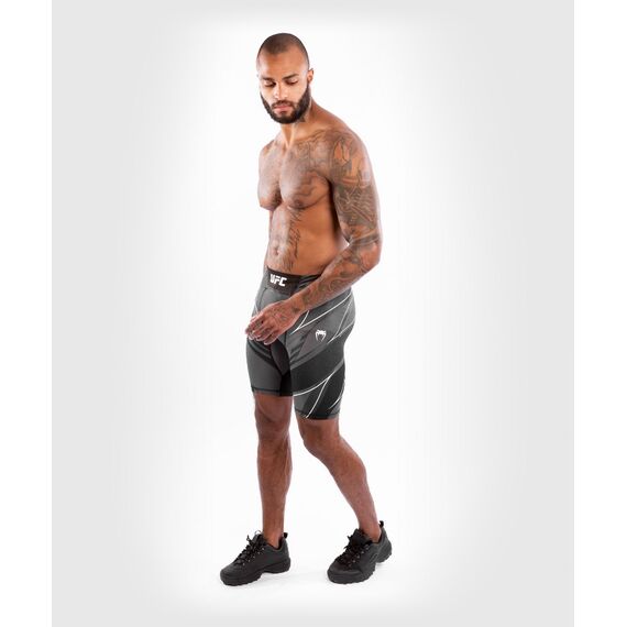 UFC Authentic Fight Night Men's Vale Tudo Shorts - Long Fit, Size: L, Colour: Schwarz, Size: L, 2 image