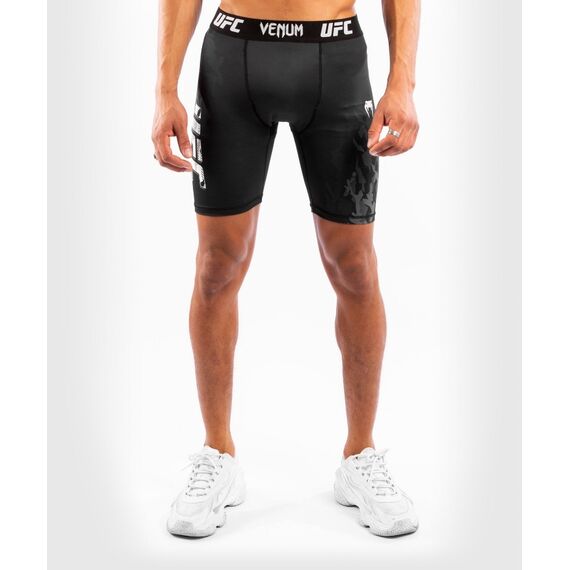 UFC Authentic Fight Week Men's Performance Vale Tudo Shorts, Size: M, Colour: Schwarz, Size: M
