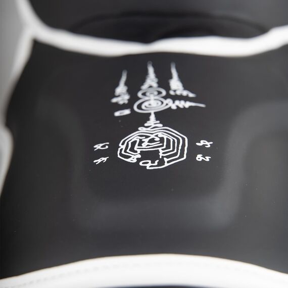 8 WEAPONS Shin Guards - Sak Yant Big Tiger black M, Size: M, Colour: Schwarz, 6 image