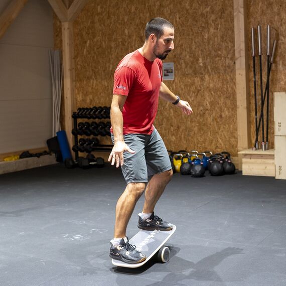Balance board planche d’équilibre en bois avec rouleau JustFit, 4 image