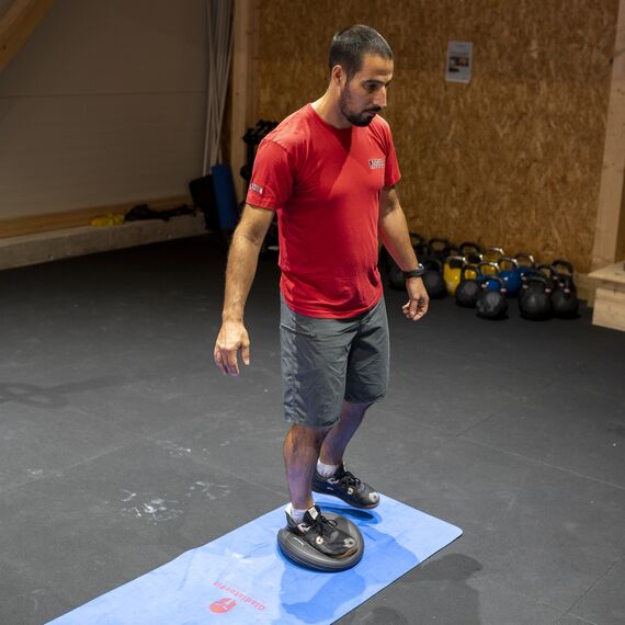 Balance cushion with pins Ø 33cm JustFit, 5 image