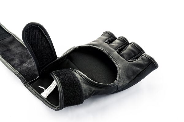 UHK-69905-UFC Pro Competition Glove-Women's Bantam