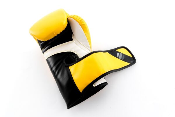 UHK-75041-UFC PRO Boxing Training Gloves