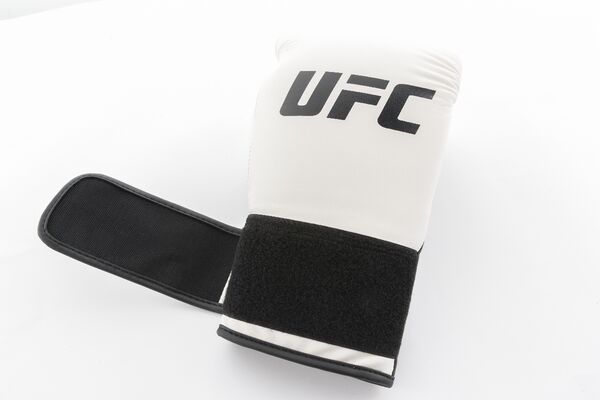 UHK-75120-UFC PRO Boxing Training Gloves