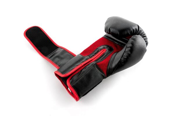 UHK-69673-UFC Muay Thai Style Training Gloves