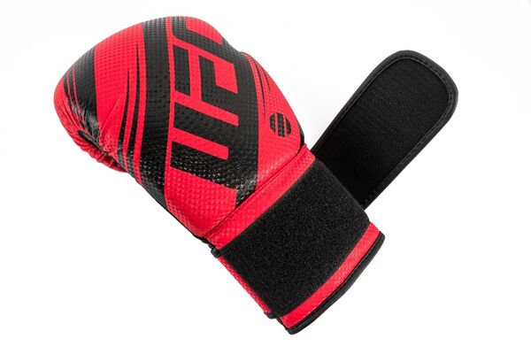 UPR-75476-UFC PRO Performance Rush Training Gloves