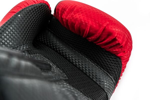 UPR-75476-UFC PRO Performance Rush Training Gloves