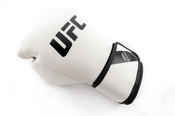 UHK-75122-UFC PRO Boxing Training Gloves