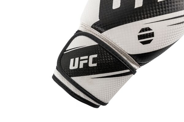 UPR-75482-UFC PRO Performance Rush Training Gloves