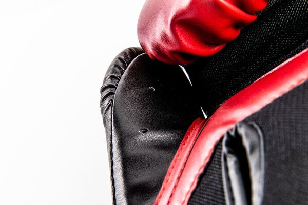 UHK-75677-UFC Octagon Lava Boxing Gloves