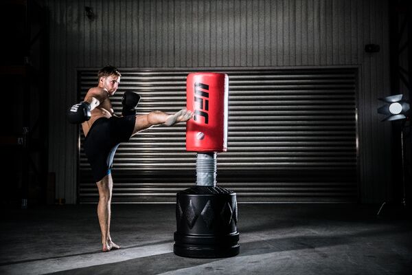 UHK-69919-UFC Contender Free Standing Bag