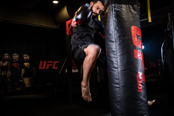 UHK-75090-UFC PRO Thai punching bag 46 Kg full