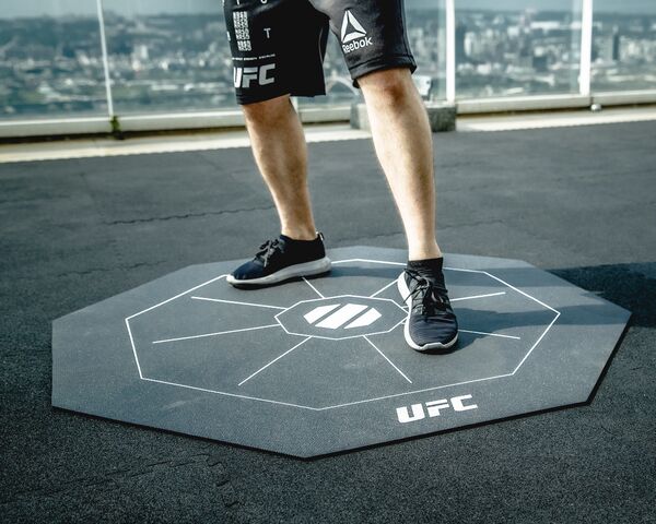 UHA-75496-UFC Octagonal Exercise Mat
