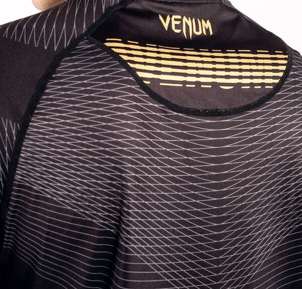 VE-03514-126-S-Venum Club 182 Dry Tech T-shirt - Black/Gold