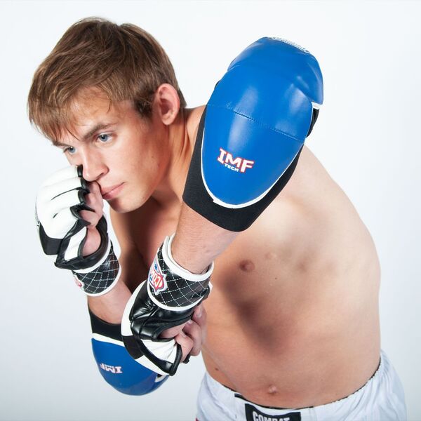 CSIEP01 BL.BKLARGE-Combat Sports Pro Striking Elbow Pads