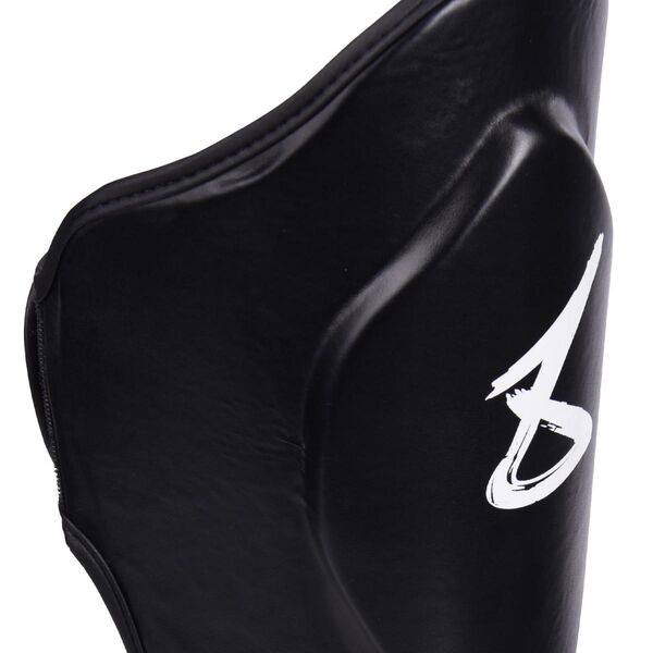 8W-8450007-3- Shin Guards - Pure black L