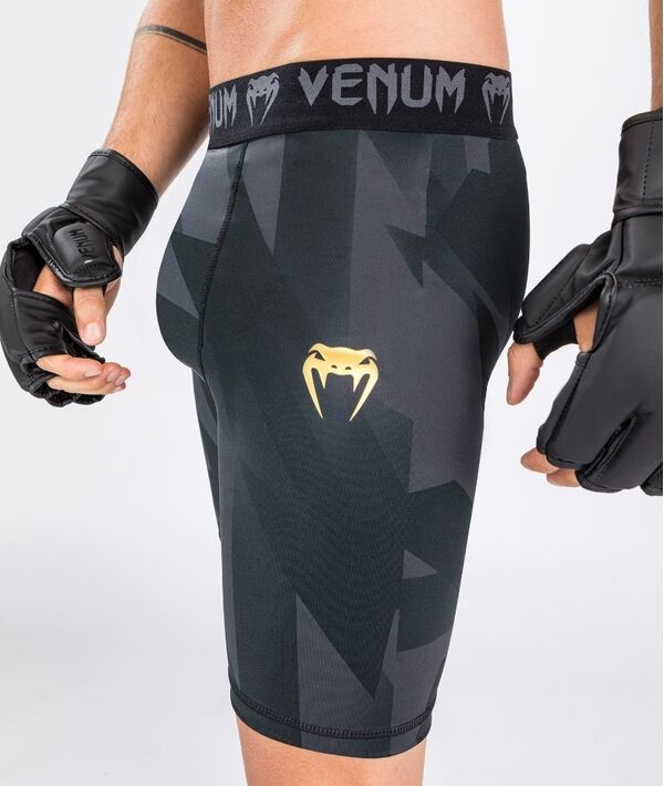 VE-04674-126-XL-Venum Razor Vale Tudo Shorts - Black/Gold - XL