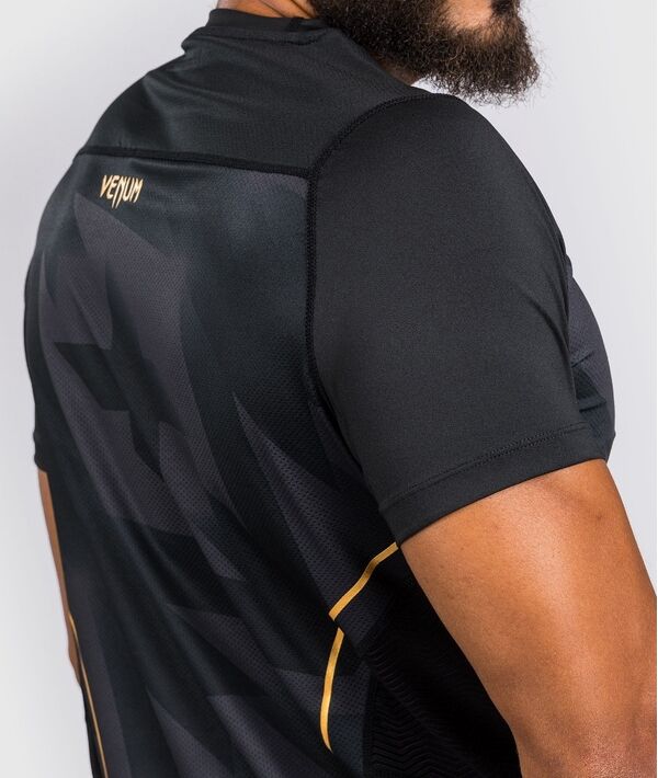 VE-04669-126-S-Venum Razor Dry Tech T-Shirt - Black/Gold - S