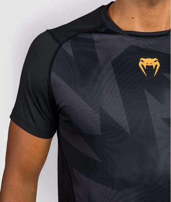 VE-04669-126-S-Venum Razor Dry Tech T-Shirt - Black/Gold - S