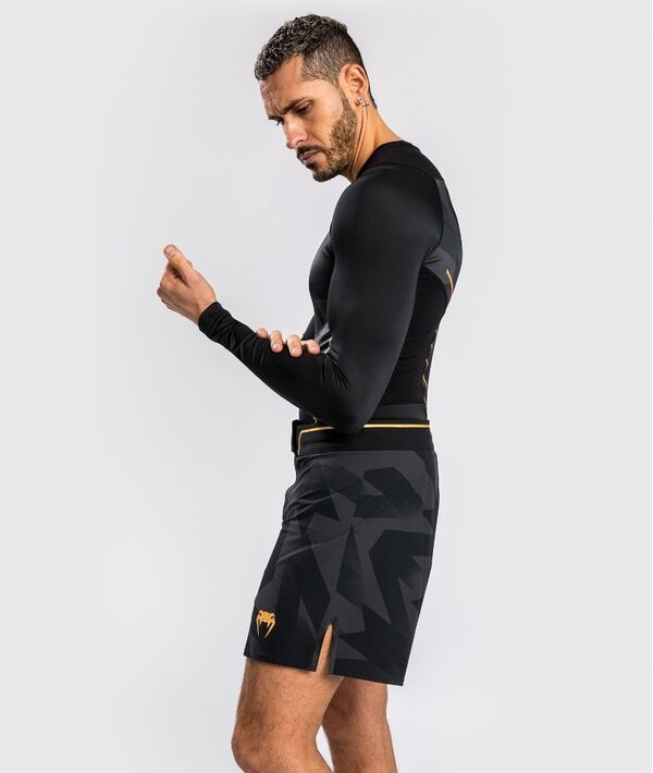 VE-04672-126-S-Venum Razor Rashguard Long Sleeves - Black/Gold - S