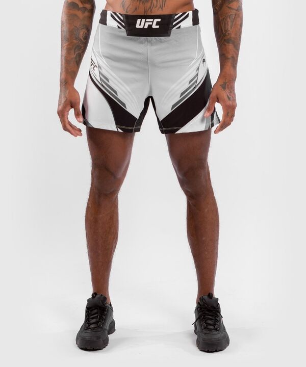 VNMUFC-00001-002-L-UFC Authentic Fight Night Men's Shorts - Short Fit