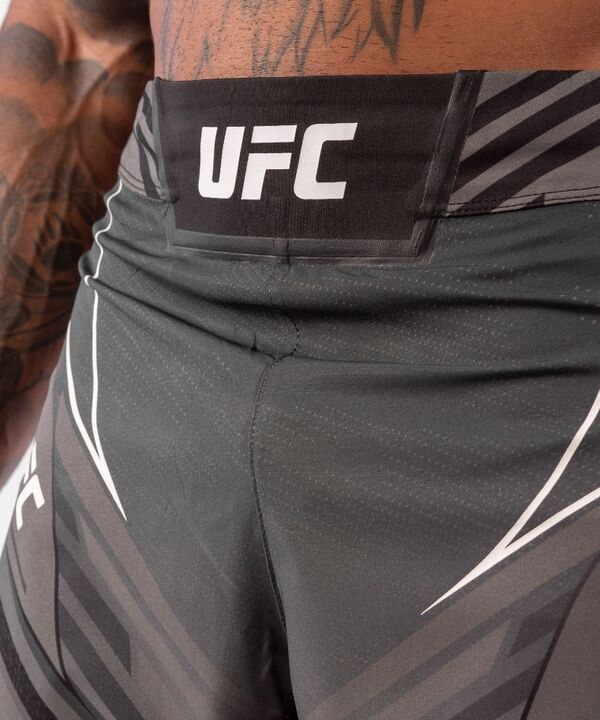 VNMUFC-00003-001-XL-UFC Authentic Fight Night Men's Gladiator Shorts