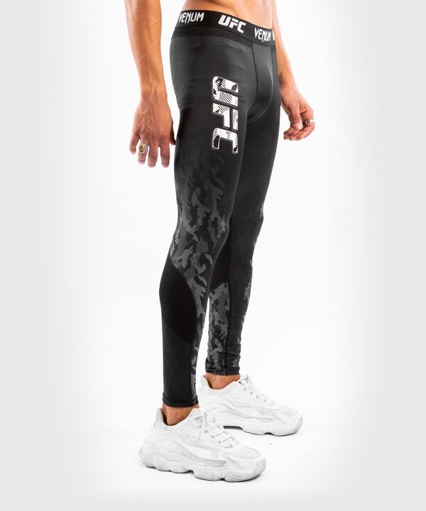 VNMUFC-00048-001-XS-UFC Authentic Fight Week Men's Performance Tight