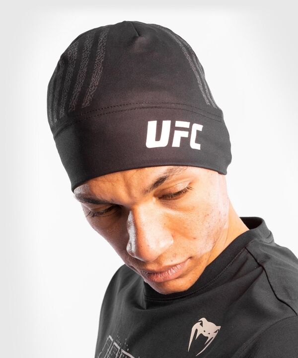 VNMUFC-00009-001-UFC&nbsp; Authentic Fight Night Walkout Beanie