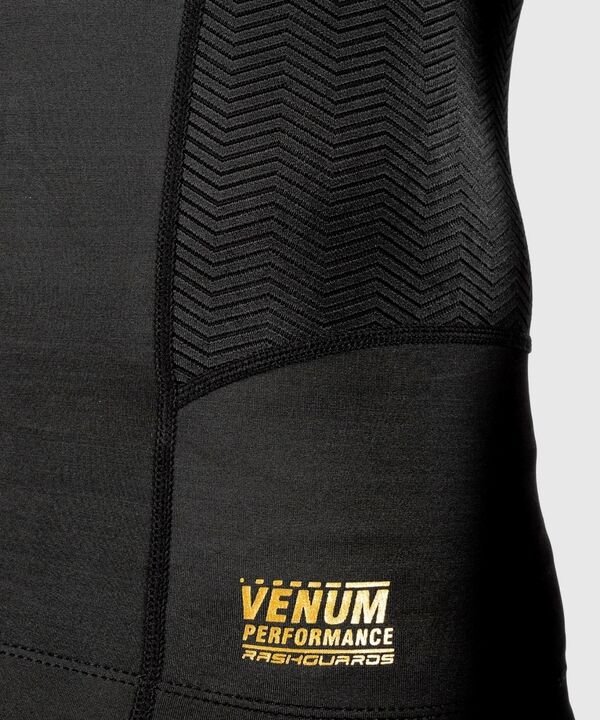 VE-03726-126-L-Venum G-Fit Rashguard ong Sleeves - Black/Gold