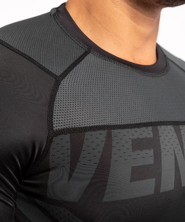 VE-04112-114-L-Venum ONE FC Impact Rashguard ong sleeves - Black/Black