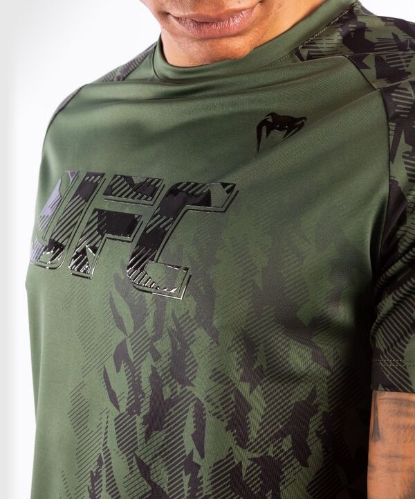 VNMUFC-00043-015-XS-UFC Authentic Fight Week Men's Performance Short Sleeve T-shirt