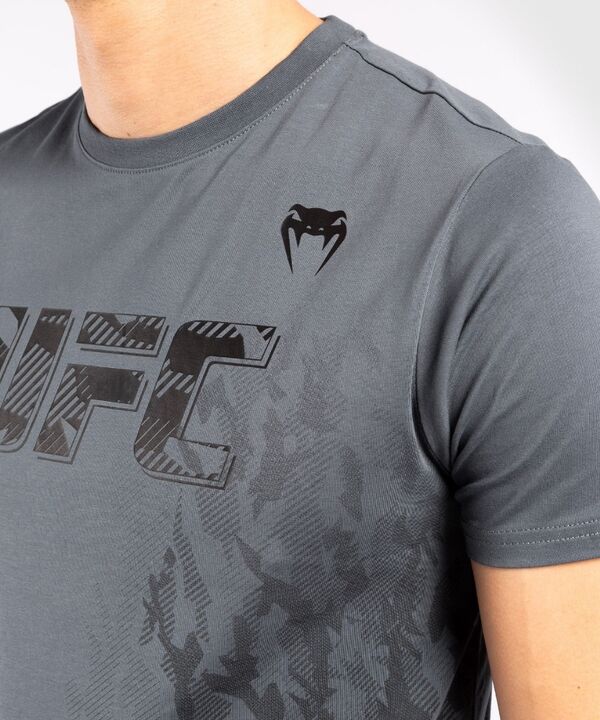 VNMUFC-00052-010-S-UFC Authentic Fight Week Men's Short Sleeve T-shirt