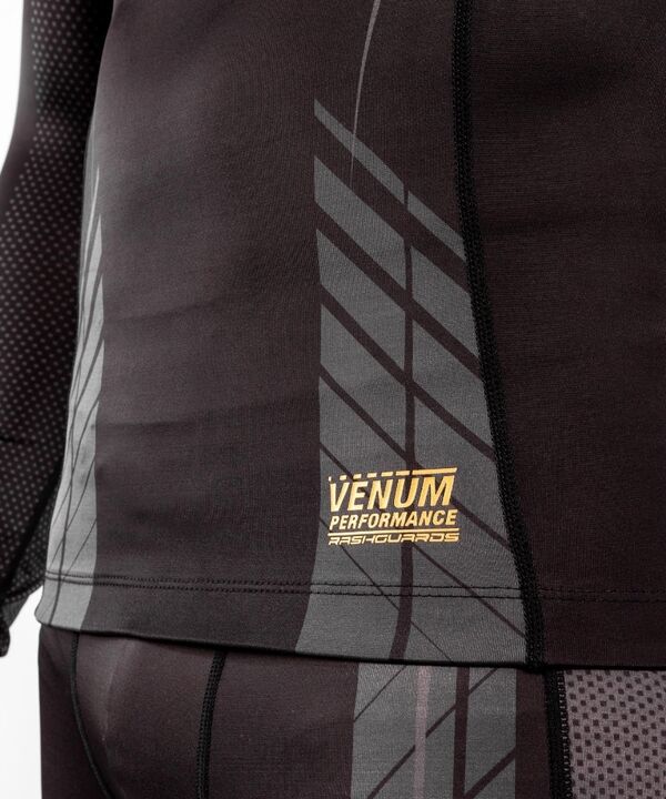 VE-04294-126-XL-Venum Athletics Rashguard Long Sleeves &#8211; Black/Gold