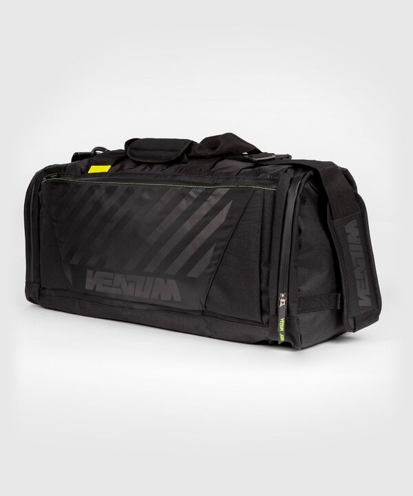 VE-04259-001-Venum Stripes Sports Bag