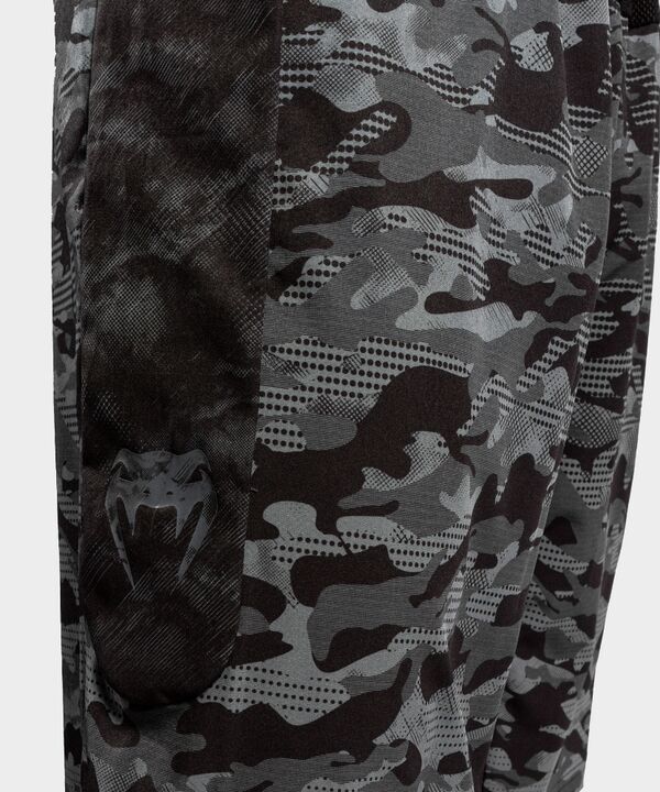 VE-03803-498-S-Venum Defender Training Shorts - Dark camo