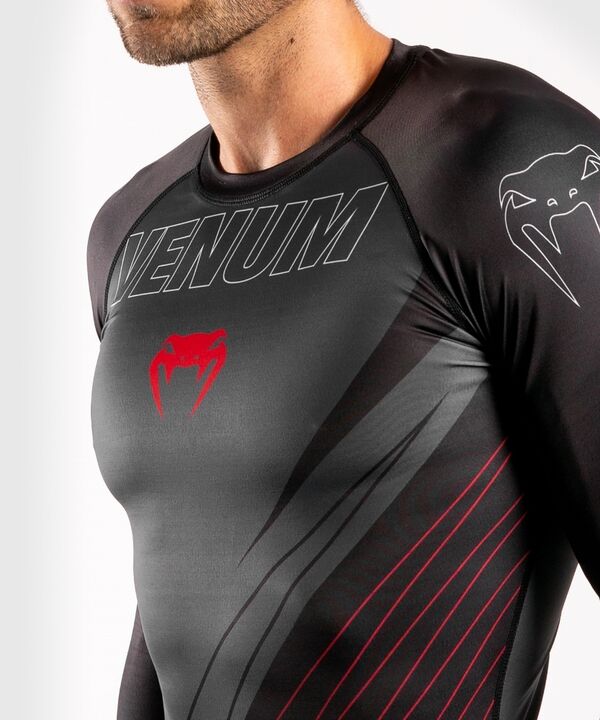 VE-03569-100-XL-Venum Contender 5.0 Rashguard ong sleeves - Black/Red