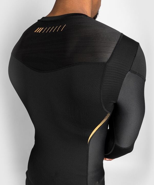 VE-04307-126-XL-Venum Tempest 2.0 Rashguard Long Sleeves &#226;&euro;&#8220; Black/Gold - XL