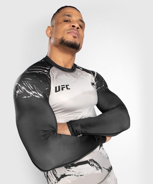 VNMUFC-00110-040-XL-UFC Authentic Fight Week 2.0 Rashguard - Long Sleeves