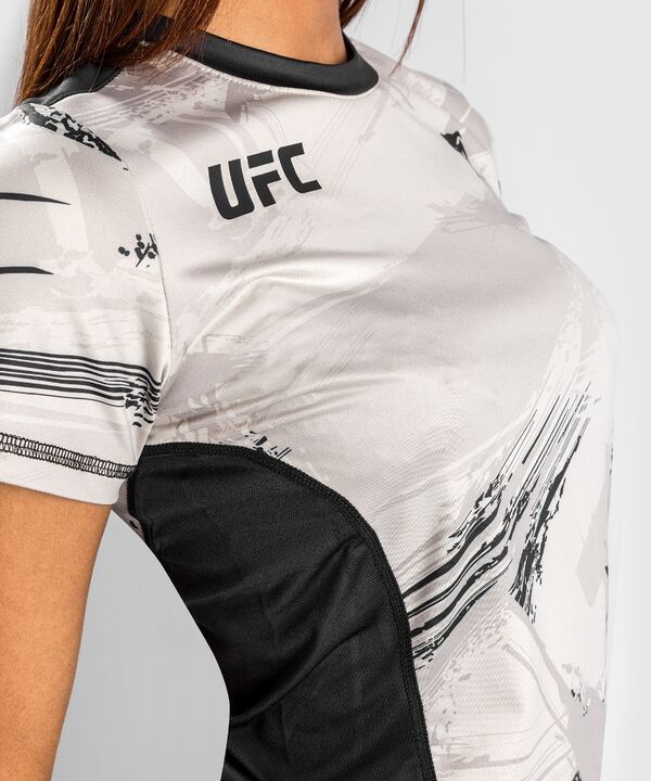 VNMUFC-00122-040-L-UFC Authentic Fight Week 2.0 Dry Tech T-Shirt - For Women