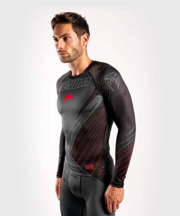 VE-03569-100-S-Venum Contender 5.0 Rashguard ong sleeves - Black/Red