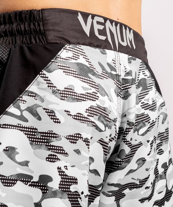 VE-03799-501-XL-Venum Defender Fightshort&nbsp; - Urban Camo