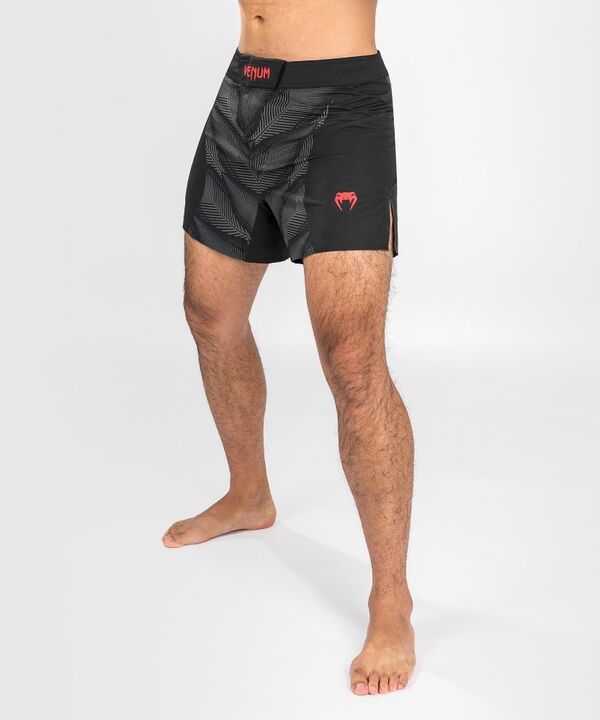 VE-04693-100-S-Venum Phantom Fightshorts