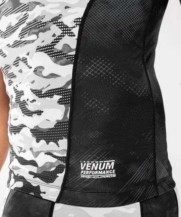 VE-03800-501-S-Venum Defender Short Sleeve Rashguard - Urban Camo